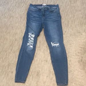 Forever 21 distressed skinny jeans SZ 14